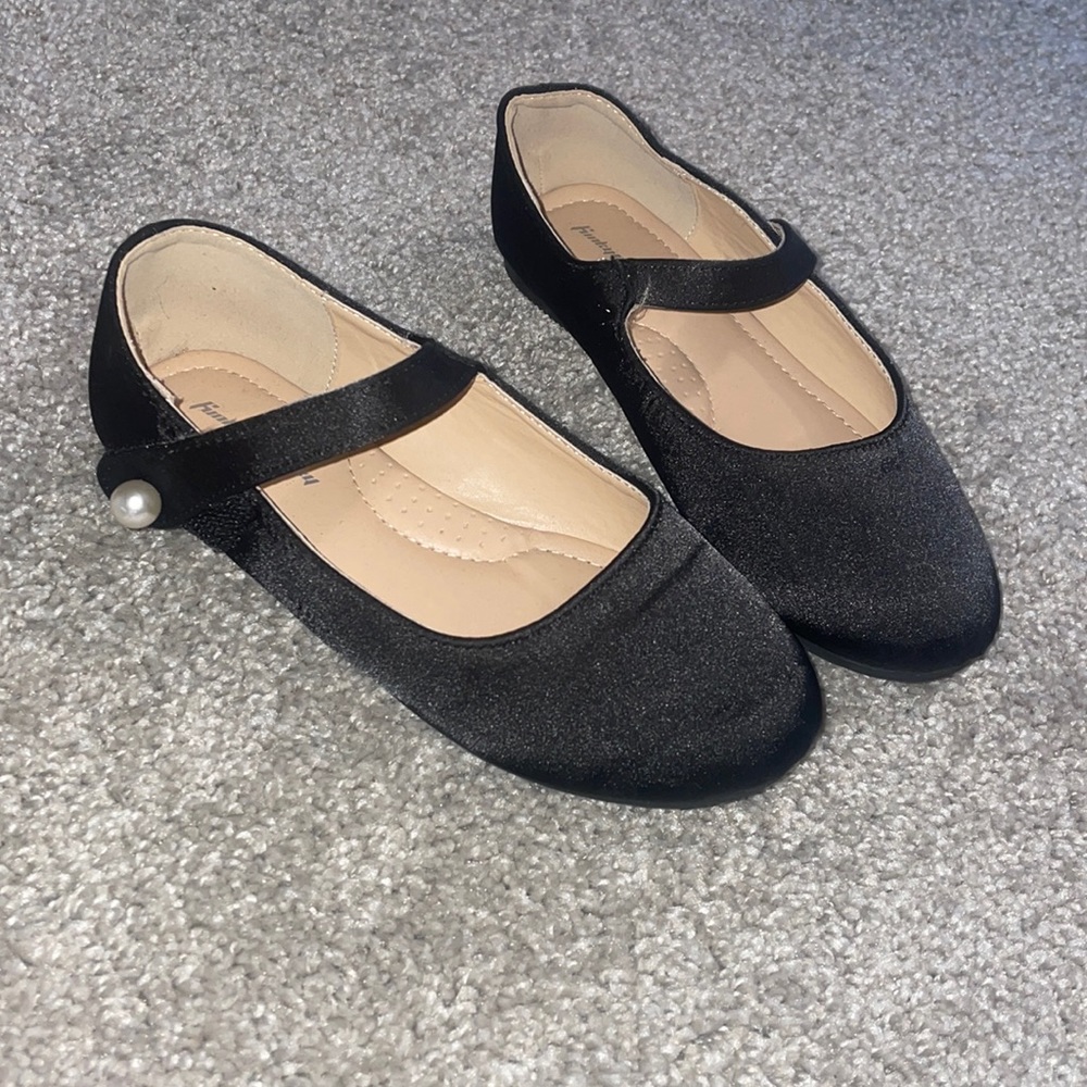 Funky monkey black satin shoes ballet flats with pearls size 1